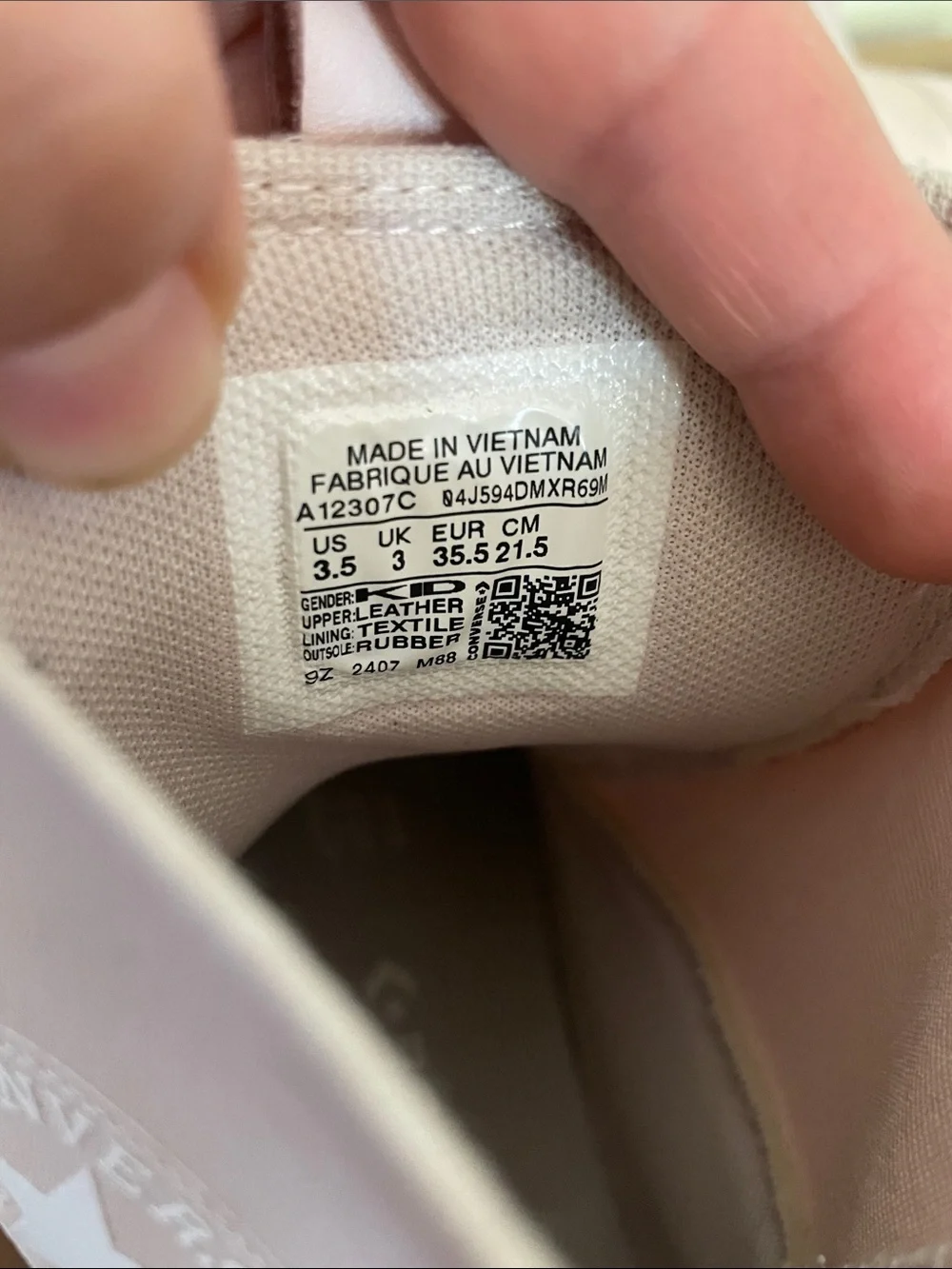Converse sculpted silhouette